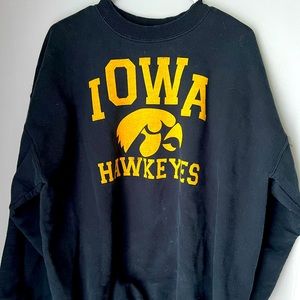 VINTAGE IOWA HAWKEYES CREWNECK